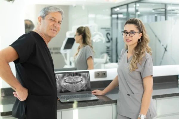 Dentspace Küçükçekmece Ağız ve Diş Sağlığı Polikliniği 3